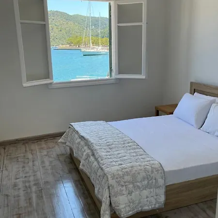 Modern On The Sea *